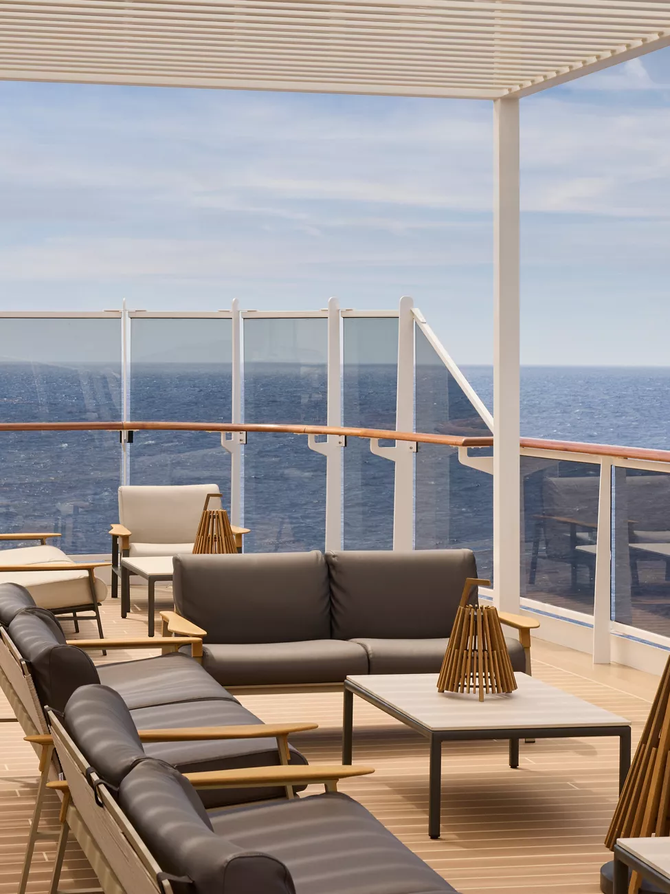 EXPLORA-SKY-LOUNGE-1 EXPLORA-SKY-LOUNGE-1.webp