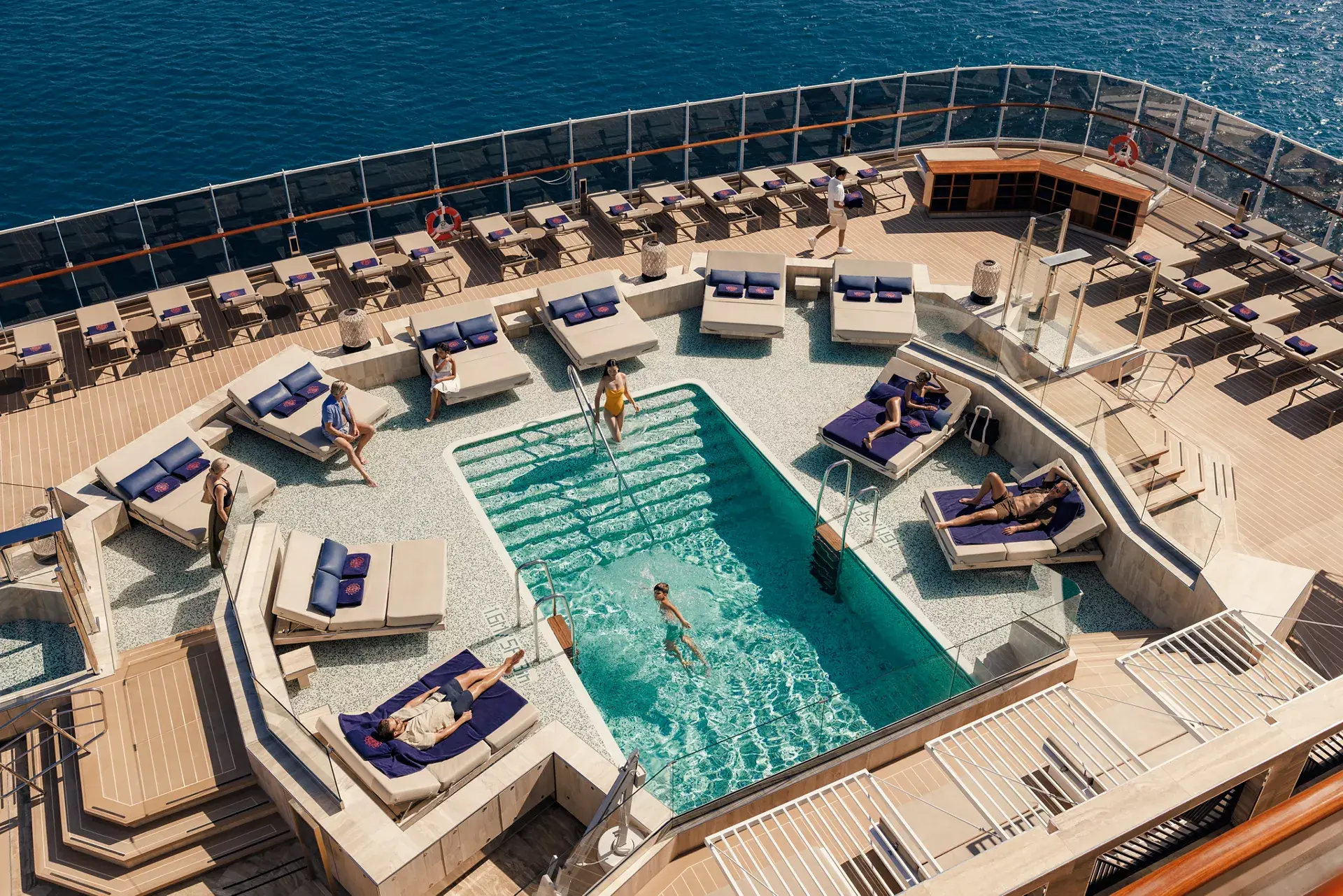 Explora_Atoll_Pool_0122_MASTER Explora_Atoll_Pool_0122_MASTER.webp