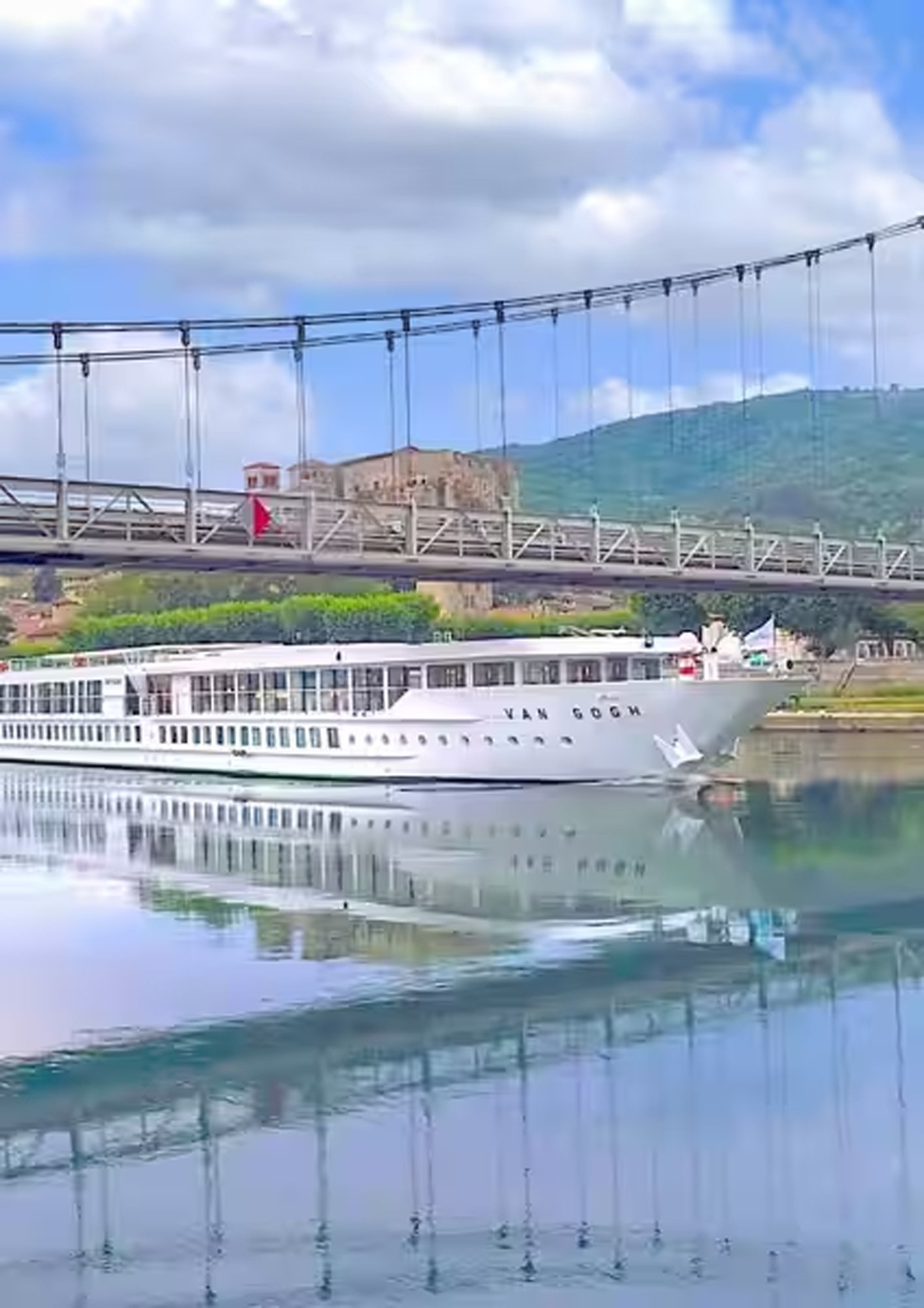 t-ship-ms-van-gogh-rhone-la-voulte-sur-bridge-credit-alexandre-sattler-supplied t-ship-ms-van-gogh-rhone-la-voulte-sur-bridge-credit-alexandre-sattler-supplied.jpg